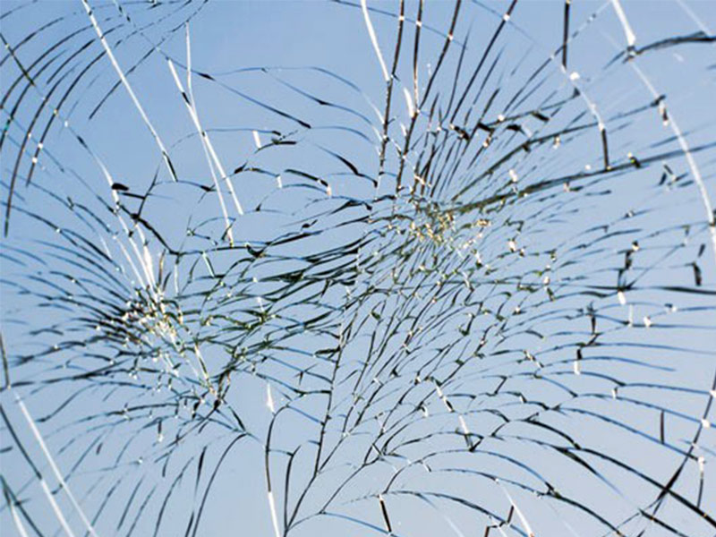 Fensterschutzfolie von Hahn Sonnenschutz, standhaft und ohne Splitter